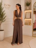 Maxi Dress Mocha con Cut-Out y Detalle Dorado
